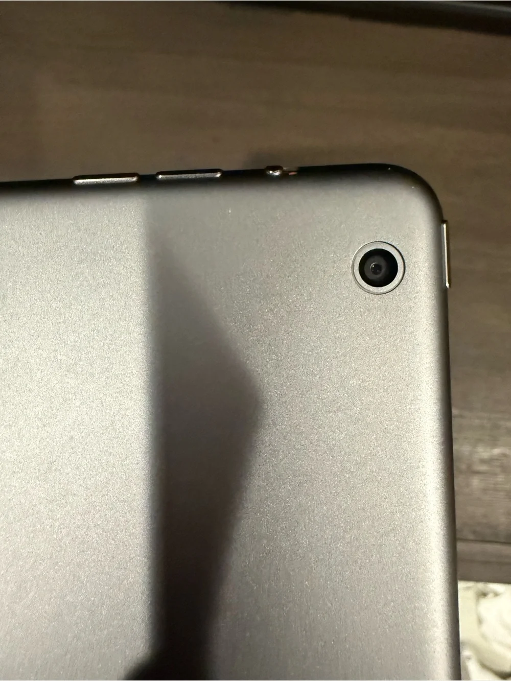 Apple iPad Mini Black Front / Silver Back Tablet